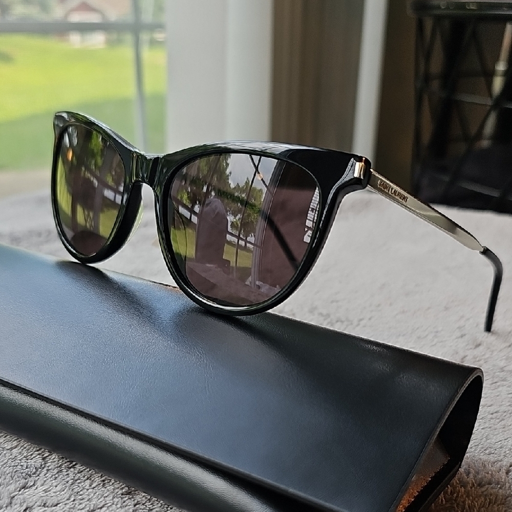 YSL Saint Laurent Classic Black Sunglasses